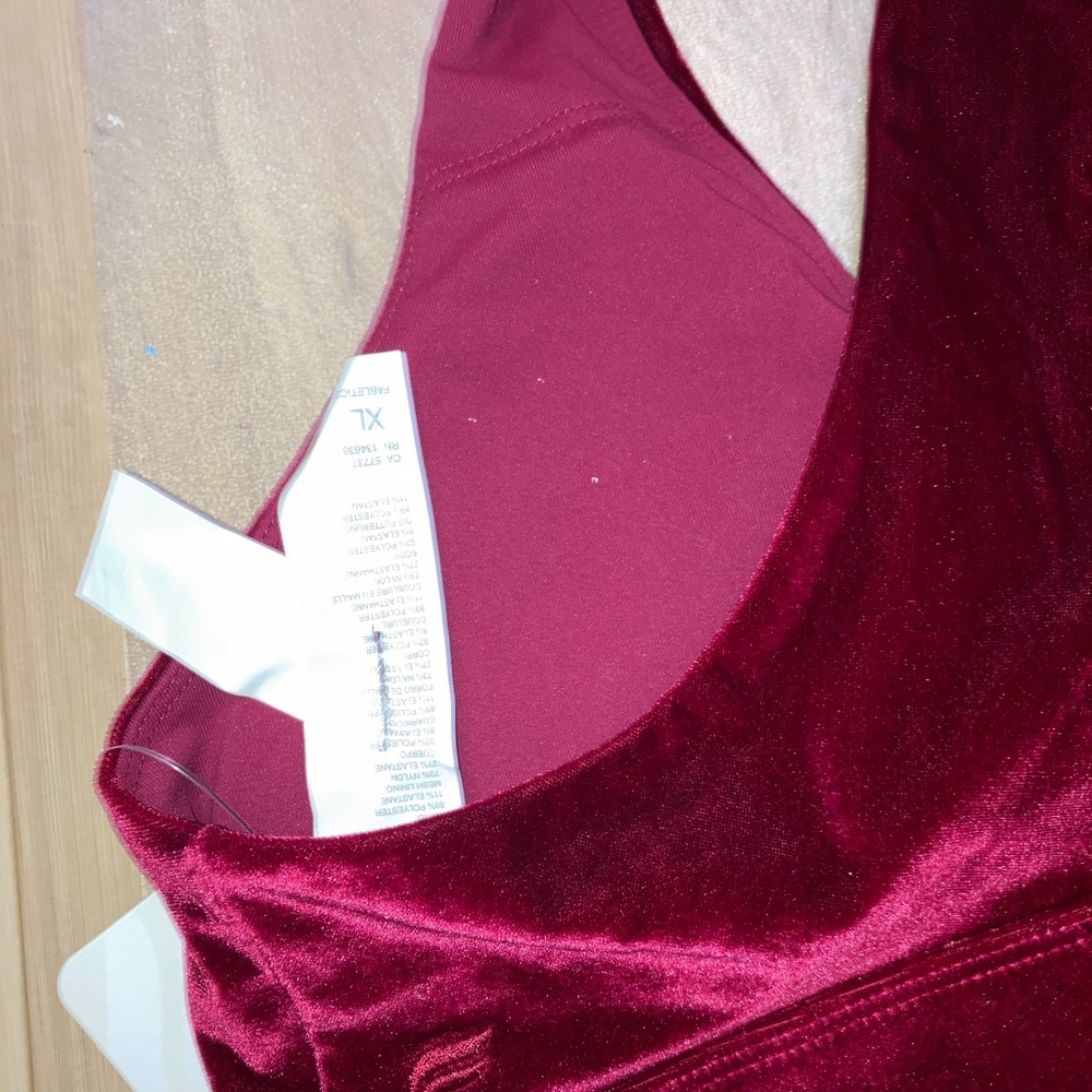 Fabletics Sports Bra - Picture 4 of 5